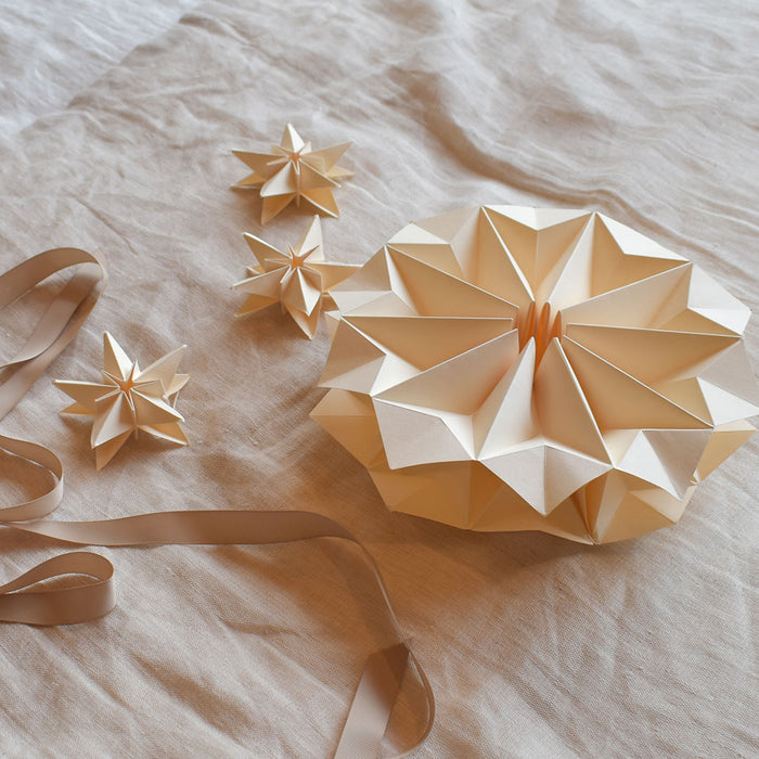 Ferm Living Paper Star Sun, stella sole di carta grande 