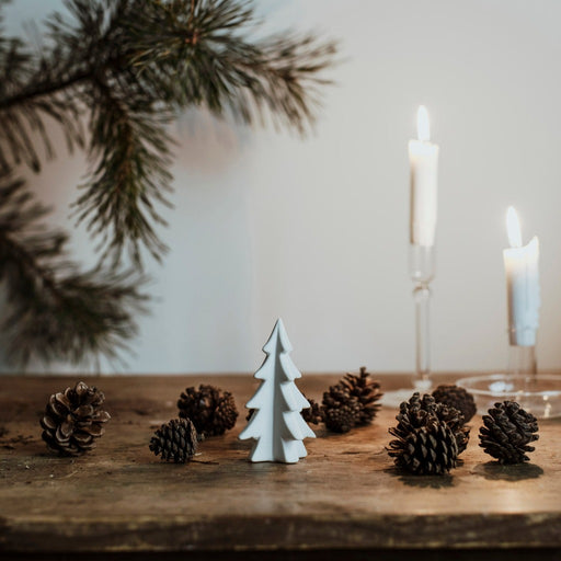 Storefactory Granby albero di Natale in ceramica, bianco 10cm