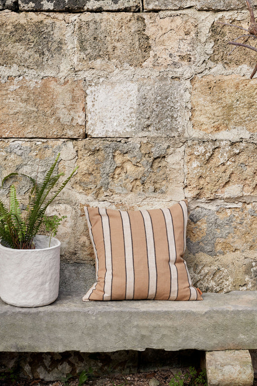 Ferm Living Stripe cuscino di cotone marrone